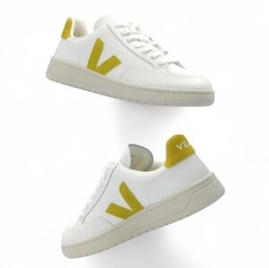 Veja V-12 Women's Sneakers